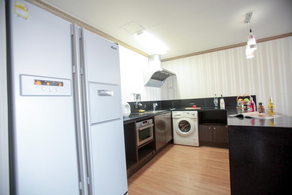 Tongyeong Bay Condo Hotel Exterior photo